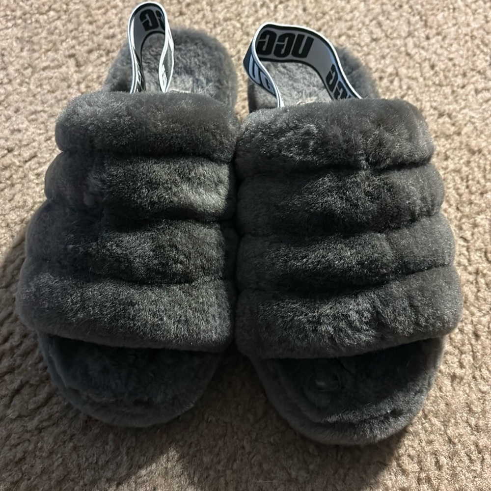 Ugg Gray slippers size 7 women’s